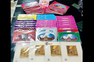 รับซื้อเหรียญเก่า  แผงเหรียญหมุนเวียนประจำปี